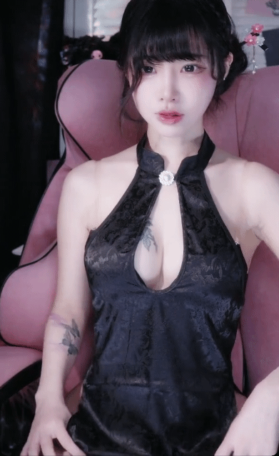 SmartSelect_20250513_051817_SOOP.gif