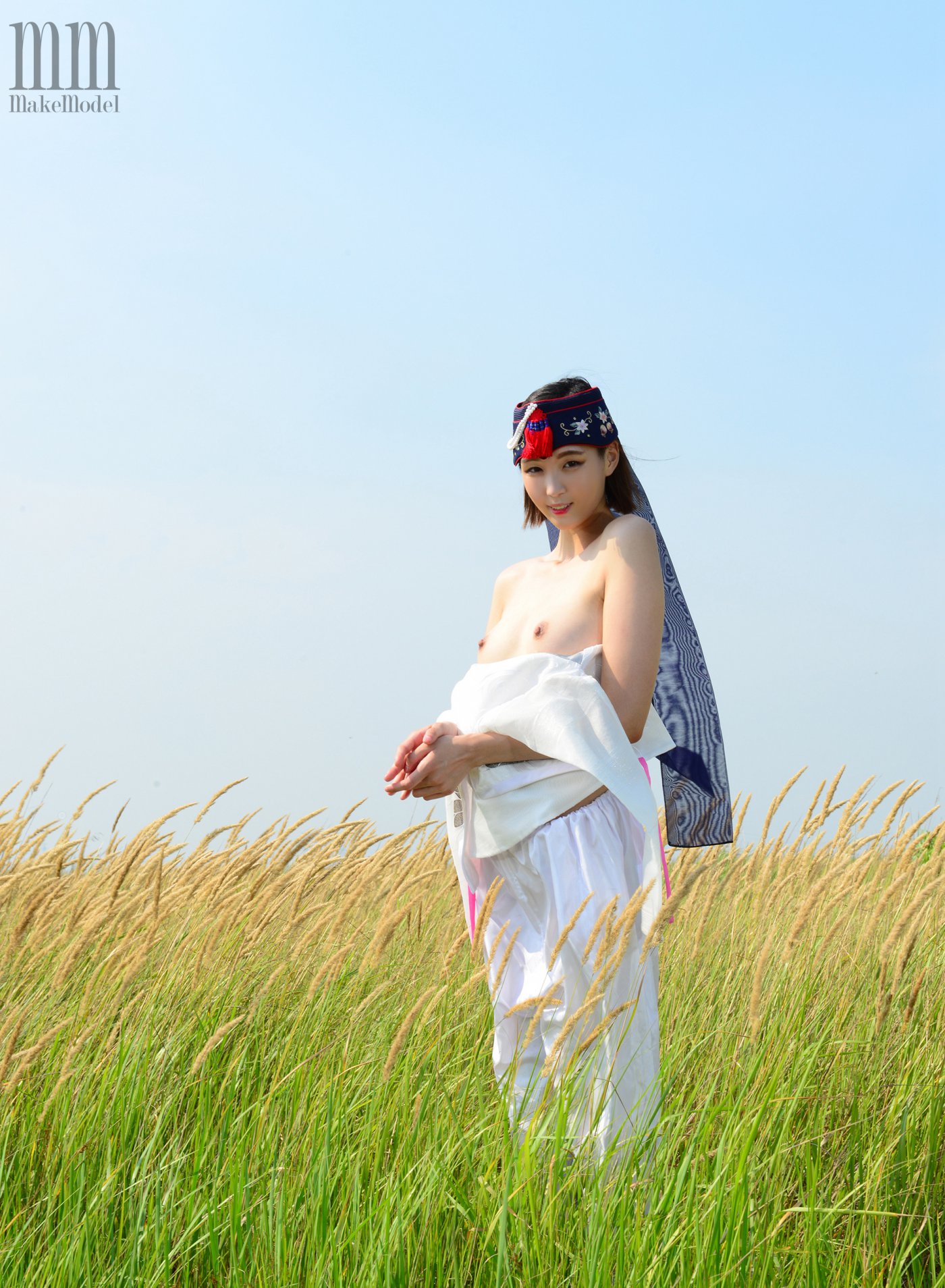 M150925101842-2.jpg